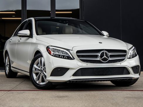 Used 2019 Mercedes-Benz C 300 Sedan image 2
