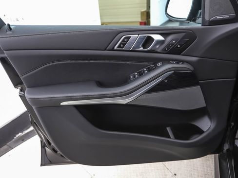New 2026 BMW X5 xDrive40i w/ M Sport Package AWD/4WD image 9