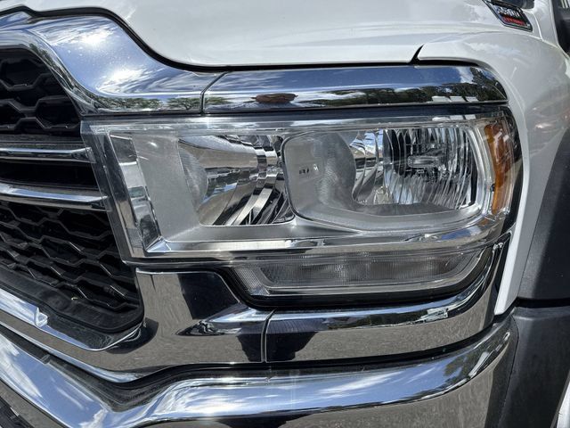 Used 2024 RAM 5500 Tradesman w/ Chrome Appearance Group AWD/4WD image 11