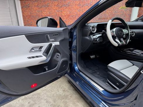 Used 2021 Mercedes-Benz CLA 35 AMG 4MATIC image 9