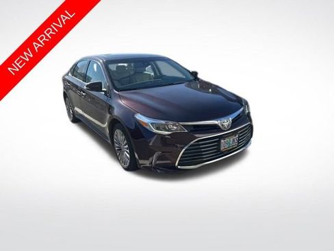 Used 2016 Toyota Avalon Limited image 1