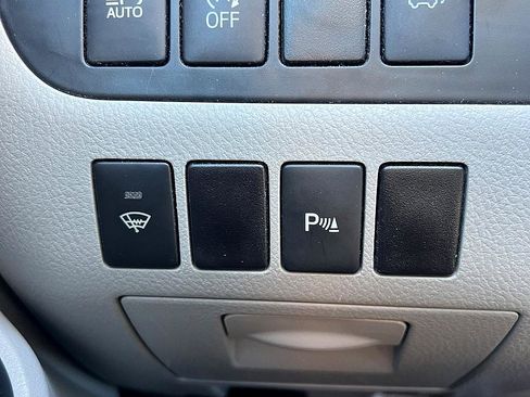 Used 2017 Toyota Highlander Limited image 31