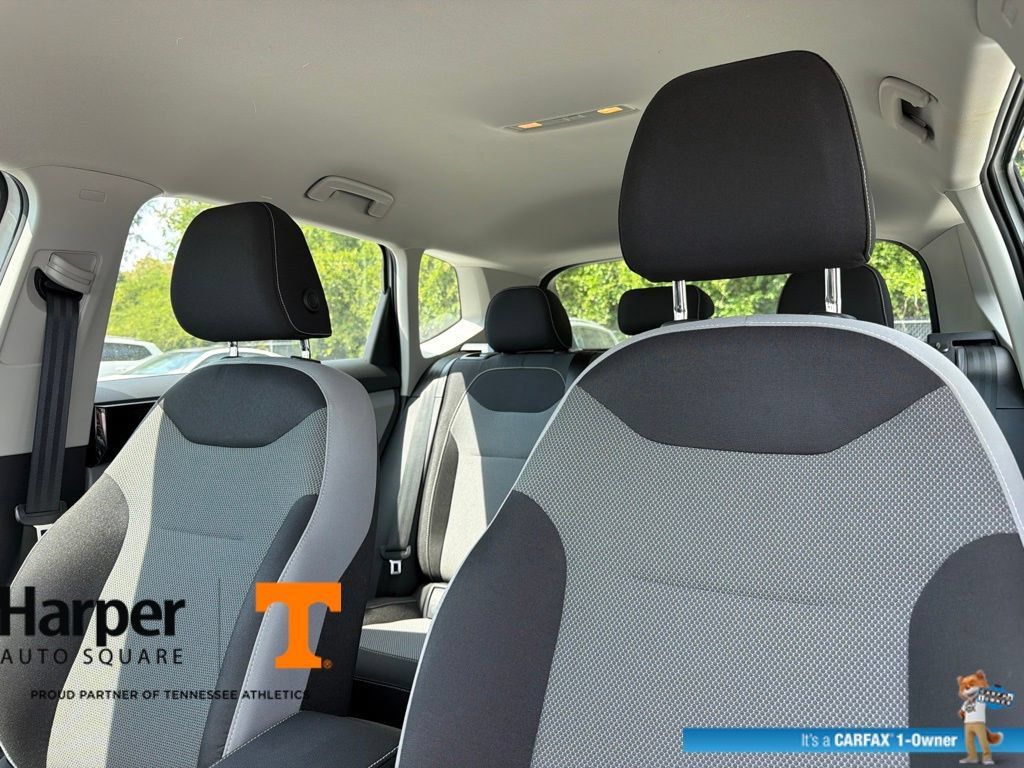 Used 2024 Volkswagen Taos S FWD image 12