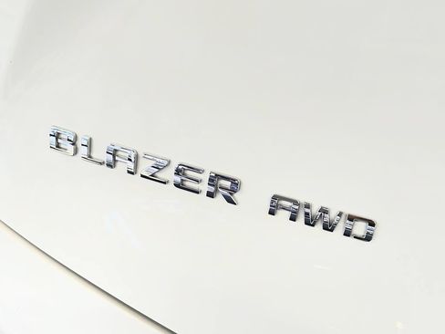 Used 2022 Chevrolet Blazer LT AWD/4WD image 12
