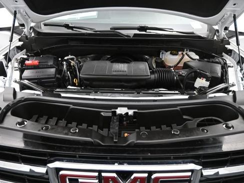 Used 2025 GMC Yukon Elevation w/ LPO, Floor Liner Package AWD/4WD image 37