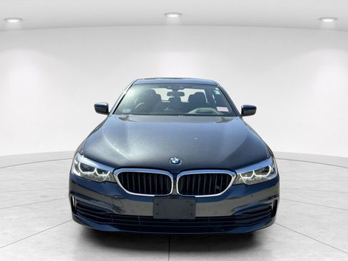 Used 2020 BMW 530i xDrive w/ Premium Package AWD/4WD image 2