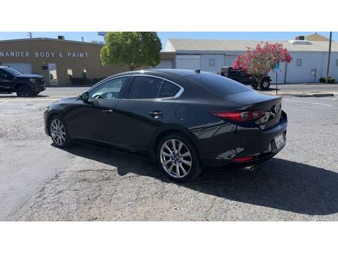 Used 2023 MAZDA MAZDA3 s image 9