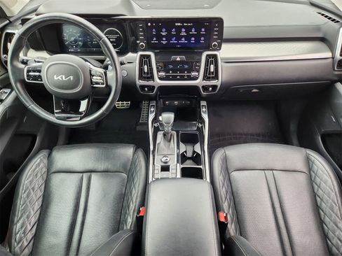 Certified 2022 Kia Sorento SX image 25