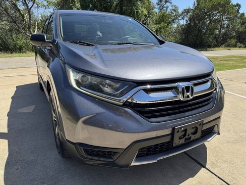 Used 2019 Honda CR-V LX image 2