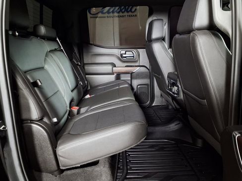 Used 2021 GMC Sierra 1500 SLT RWD image 10