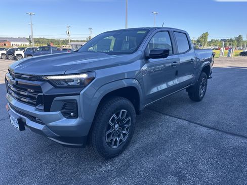 New 2026 Chevrolet Colorado Z71 w/ Technology Package AWD/4WD image 3