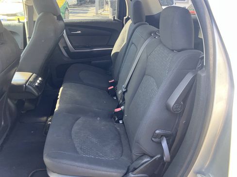Used 2010 GMC Acadia SL FWD image 27