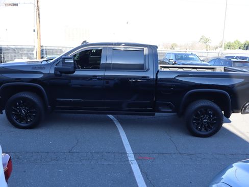 Certified 2025 Chevrolet Silverado 2500 High Country w/ High Country Premium Package image 18