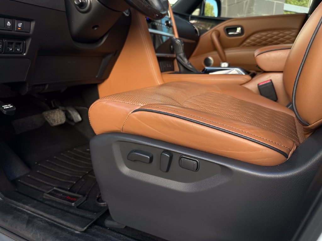 Used 2024 INFINITI QX80 Sensory w/ Cargo Package AWD/4WD image 19
