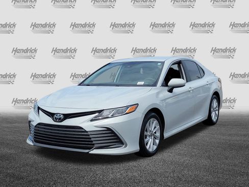 Used 2024 Toyota Camry LE FWD image 3