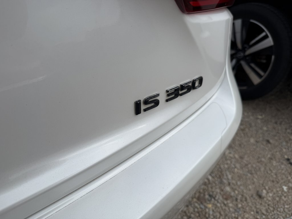 Used 2016 Lexus IS 350 RWD image 36