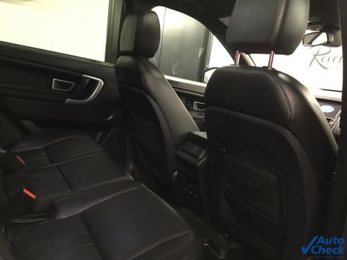 Used 2019 Land Rover Discovery Sport HSE image 34
