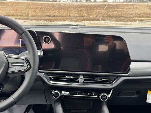 New 2026 Chevrolet Equinox EV RS image 9