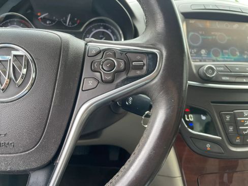 Used 2016 Buick Regal FWD image 14