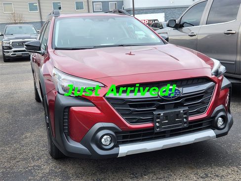 Used 2023 Subaru Outback Limited image 2