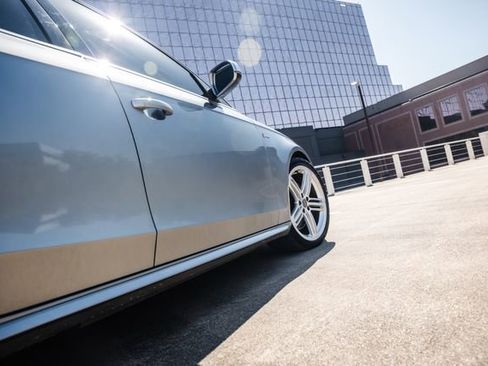 Used 2010 Audi S4 Premium Plus w/ Navigation Pkg w/Camera image 28