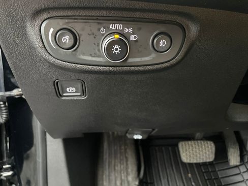 Used 2019 GMC Terrain SLT w/ Preferred Package image 12