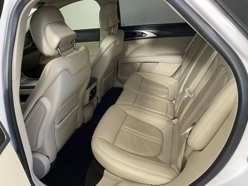 Used 2018 Lincoln MKZ Select w/ Select Plus Package FWD image 18