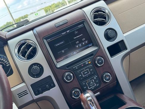 Used 2013 Ford F150 King Ranch w/ King Ranch Luxury Pkg image 24