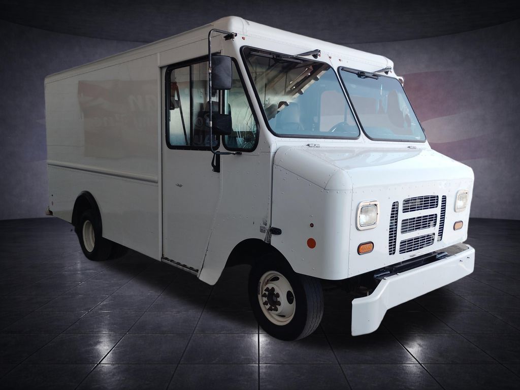Used 2017 Ford E-350 and Econoline 350 Super Duty w/ A/C Prep Package RWD image 7