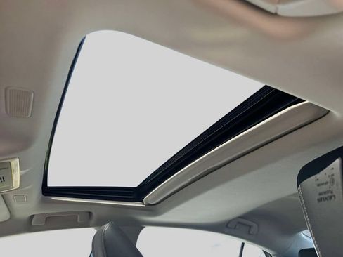 Certified 2024 Lexus ES 350 w/ Premium Package FWD image 25