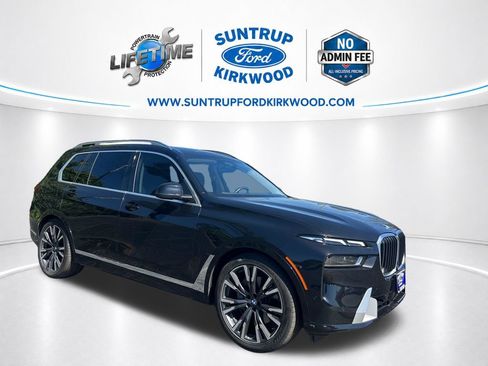 Used 2024 BMW X7 xDrive40i AWD/4WD image 9
