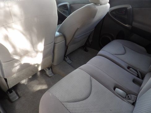 Used 2006 Toyota RAV4 2WD image 23