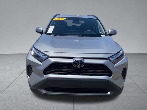 Used 2025 Toyota RAV4 XLE FWD image 19