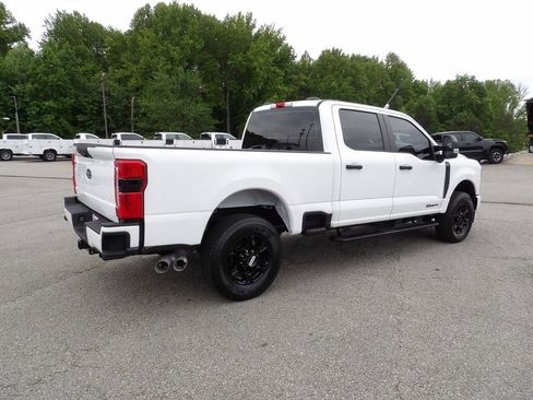 Used 2024 Ford F250 XL w/ STX Appearance Package AWD/4WD image 8