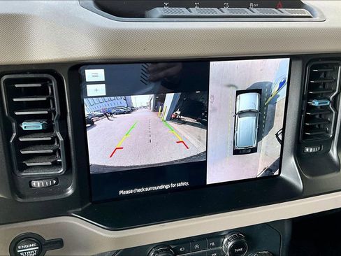 Certified 2023 Ford Bronco Wildtrak AWD/4WD image 20