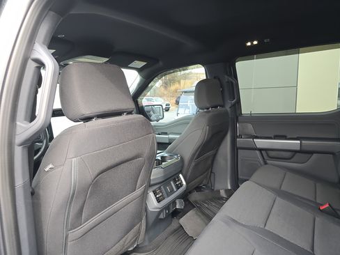 Used 2025 Ford F150 XLT w/ Equipment Group 302A MID image 17