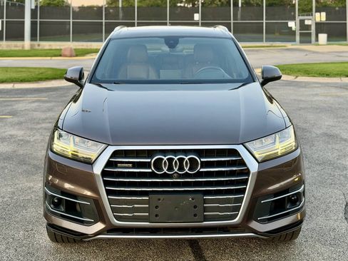 Used 2017 Audi Q7 3.0T Prestige AWD/4WD image 2