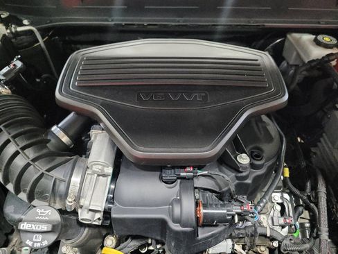 Used 2020 GMC Acadia Denali AWD/4WD image 30
