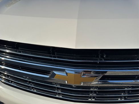 Used 2022 Chevrolet Tahoe LT w/ Luxury Package image 13