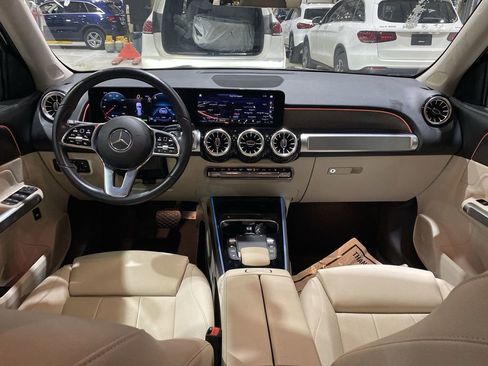 Certified 2023 Mercedes-Benz EQB 250+ w/ Exclusive Package image 2