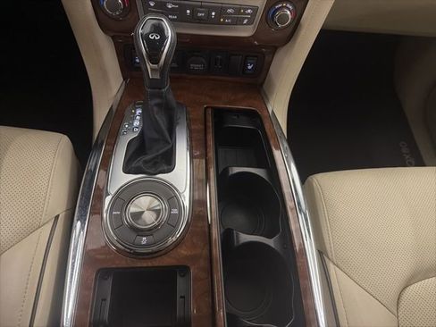 Used 2019 INFINITI QX80 Luxe w/ All-Season Package image 37