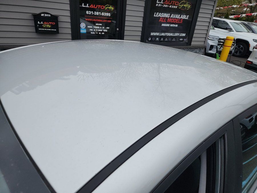 Used 2019 Hyundai Elantra SE w/ Cargo Package FWD image 7