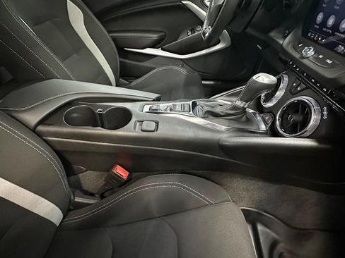 Used 2022 Chevrolet Camaro SS RWD image 32