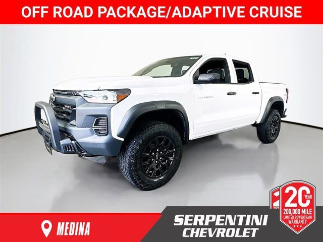 New 2025 Chevrolet Colorado Trail Boss w/ Off-Road Front Bumper Package AWD/4WD image 1