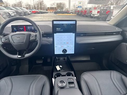 Used 2024 Ford Mustang Mach-E Premium image 17