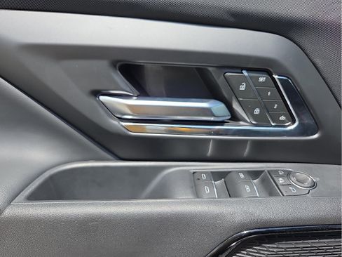 New 2025 Chevrolet Silverado EV RST image 13