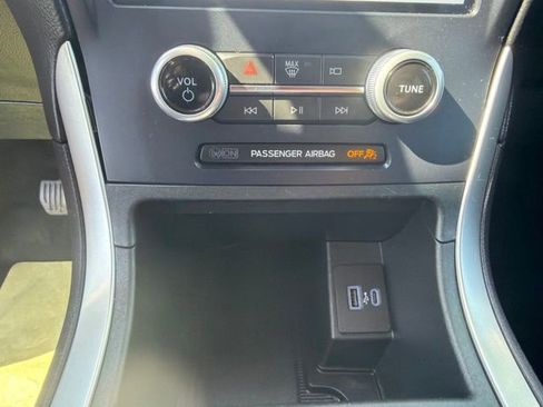 Used 2023 Ford Edge SEL w/ Convenience Package AWD/4WD image 12