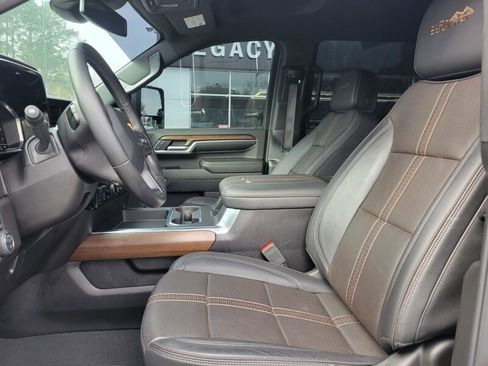 Used 2024 Chevrolet Silverado 2500 High Country image 18