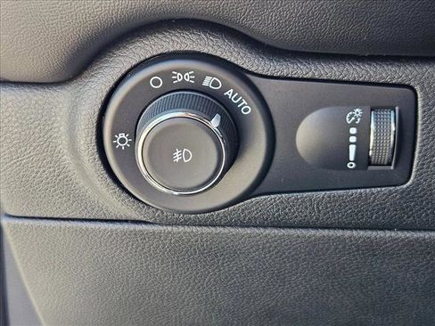 Used 2022 Dodge Durango GT image 13