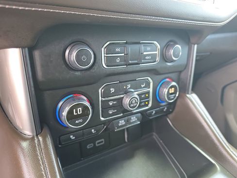 Used 2023 Chevrolet Tahoe LT AWD/4WD image 30